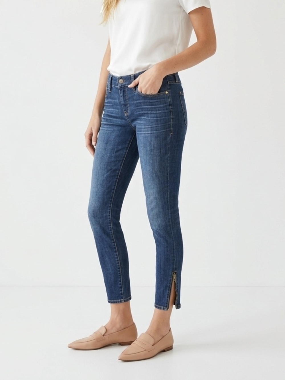 Tommy Hilfiger Blue Wash Ankle Jeans Size 10 Mid Rise Denim Summer Casual Jeans - Picture 1 of 9